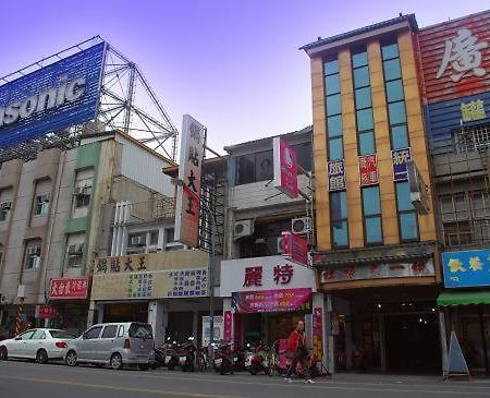 Uni Hotel Taitung Bagian luar foto