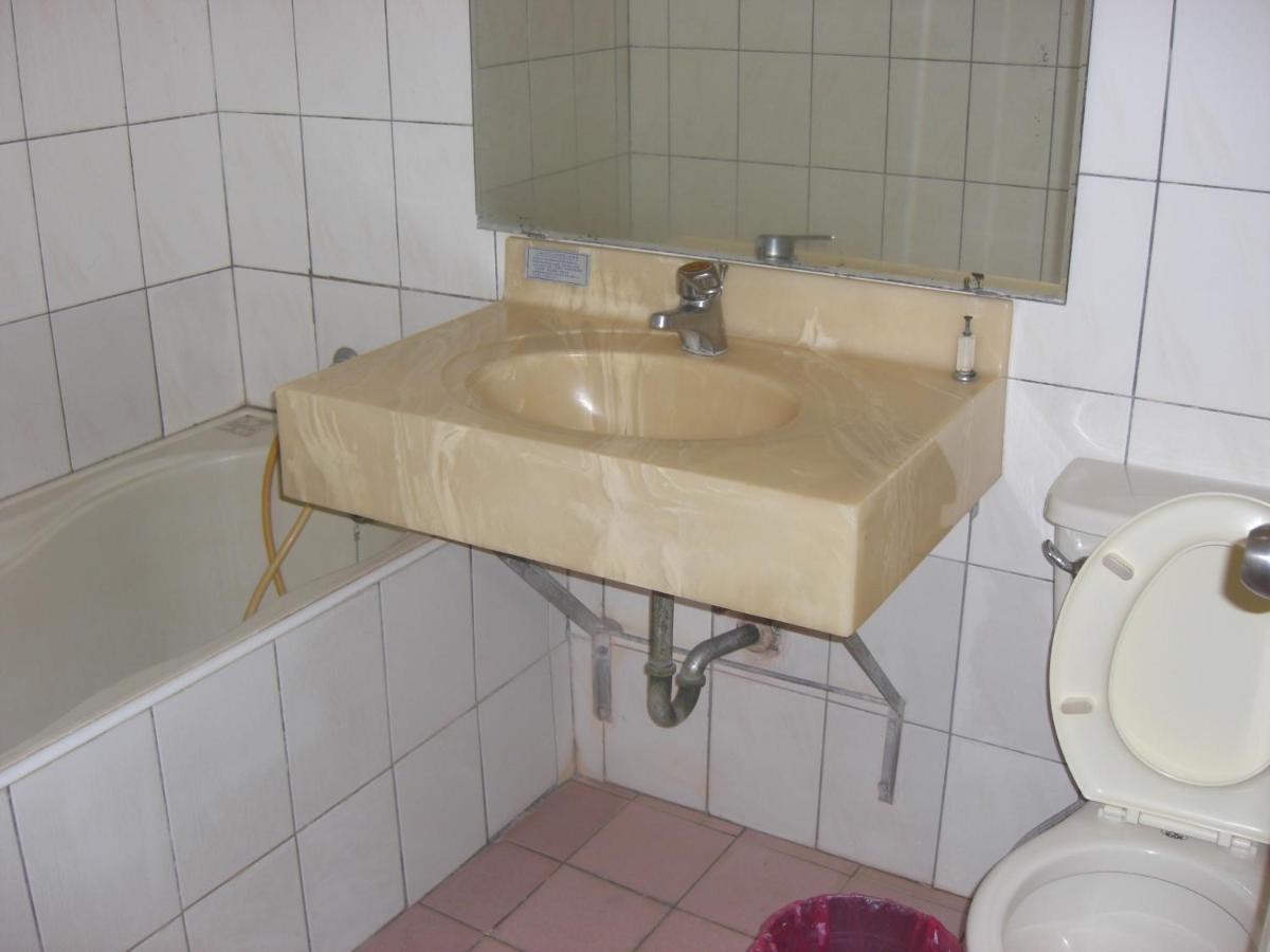Uni Hotel Taitung Bagian luar foto