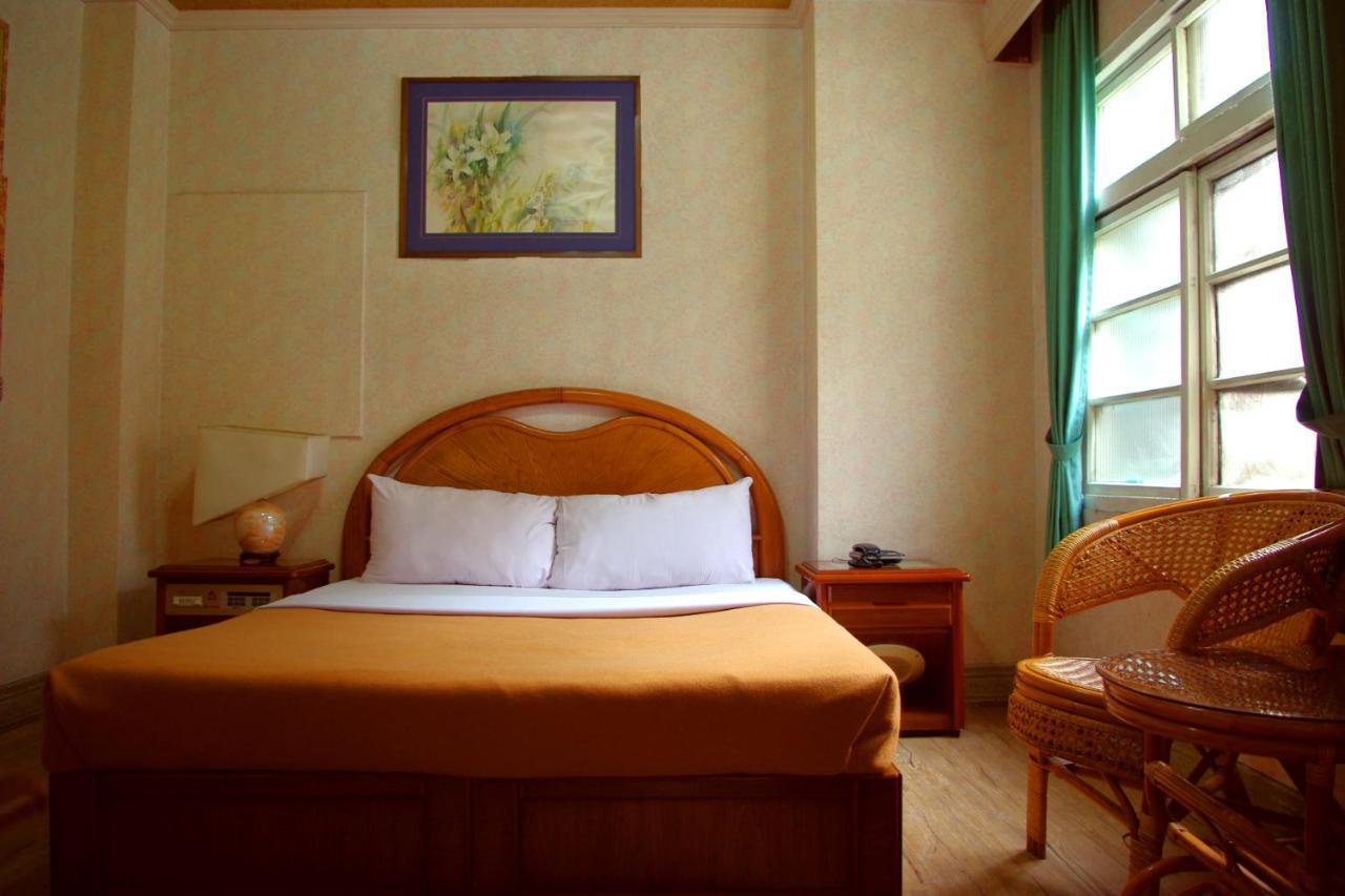 Uni Hotel Taitung Bagian luar foto