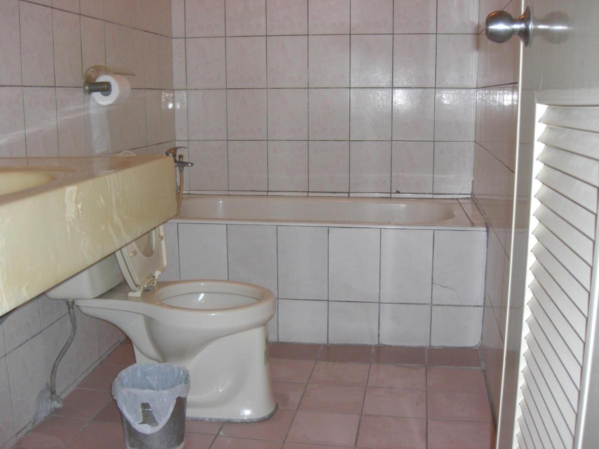 Uni Hotel Taitung Bagian luar foto