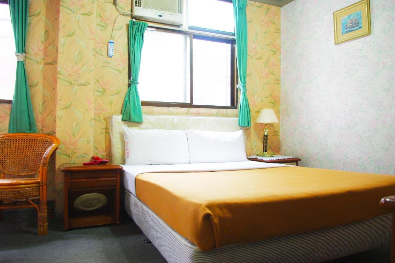 Uni Hotel Taitung Bagian luar foto