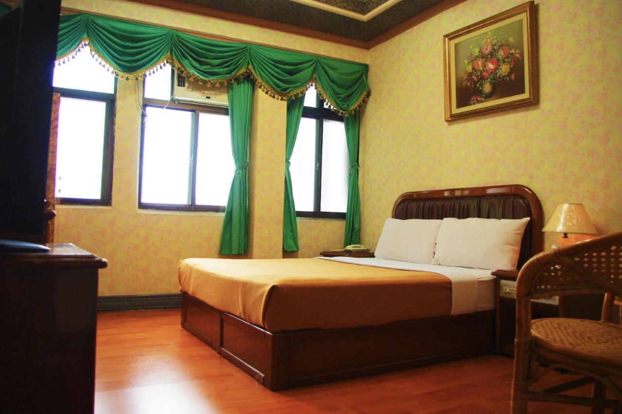 Uni Hotel Taitung Bagian luar foto